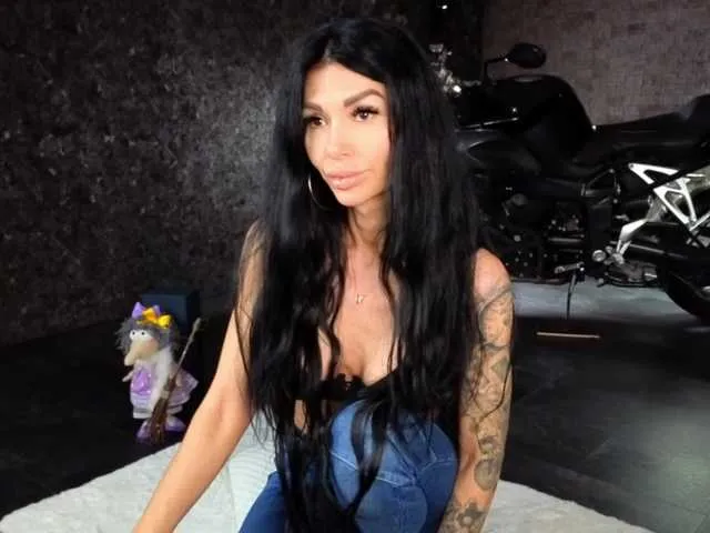 -GoldenGirl- – webcam model profile photo Image 6