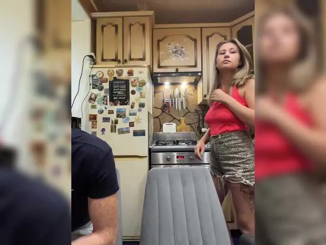 LiaKane – webcam model profile photo Image 12