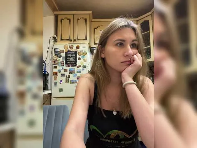 LiaKane – webcam model profile photo Image 16