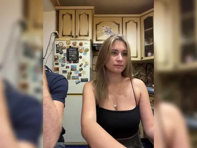 LiaKane – webcam model profile photo Image 5