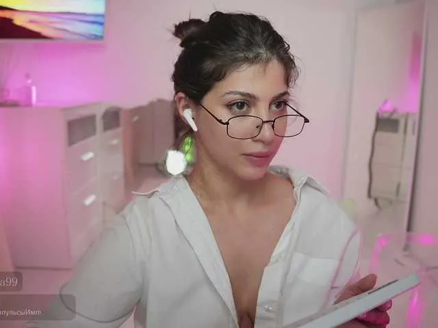 AndreaMood – webcam model profile photo Image 11