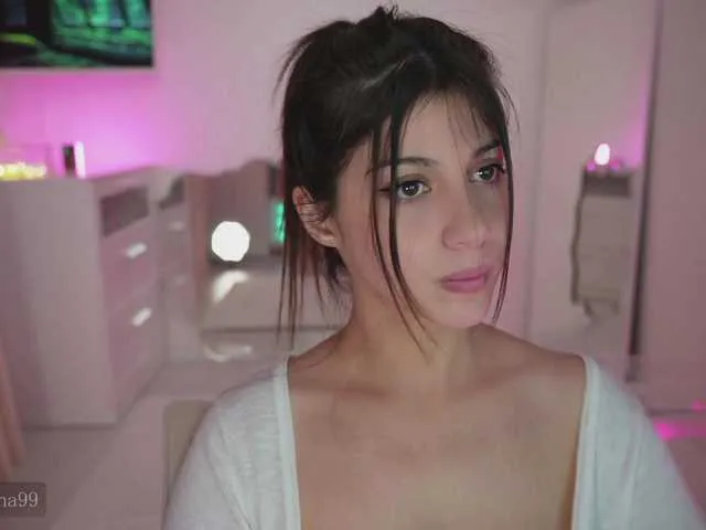 AndreaMood – webcam model profile photo Image 16