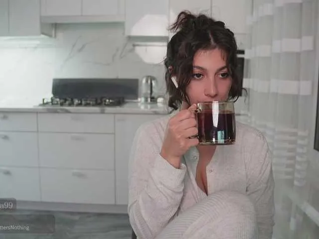 AndreaMood – webcam model profile photo Image 9