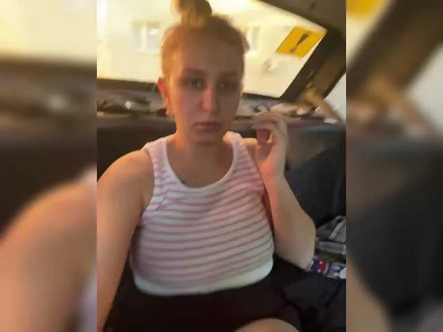 Your_Jessica – webcam model profile photo Image 18