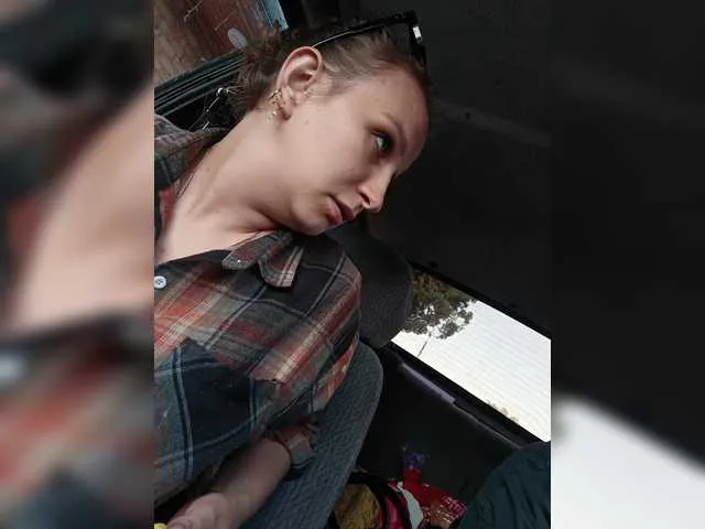 Your_Jessica – webcam model profile photo Image 3