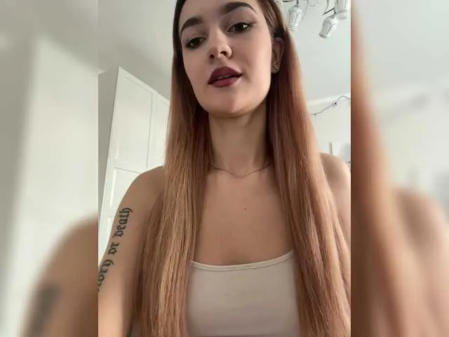 ChloeeGill – webcam model profile photo Image 12