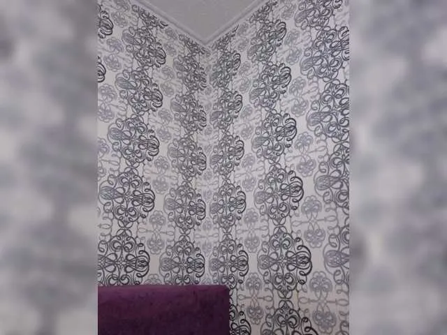 SkyLumen – webcam model profile photo Image 17