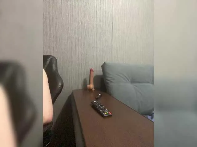 IsabellaSanz – webcam model profile photo Image 10