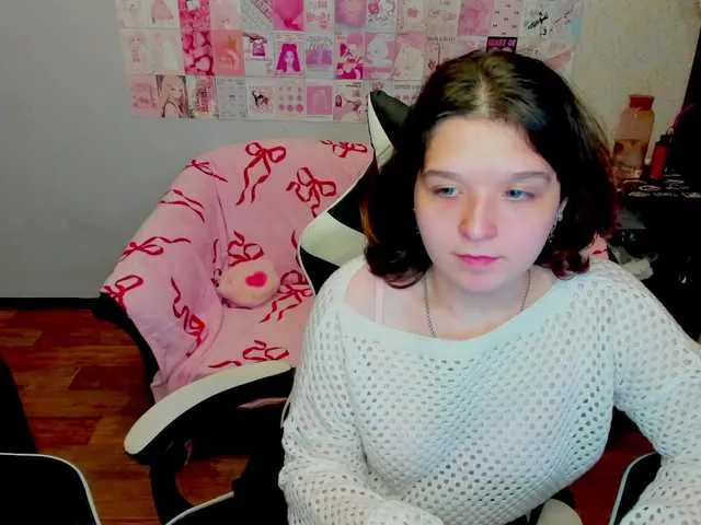 ElmaSmallman – webcam model profile photo Image 4