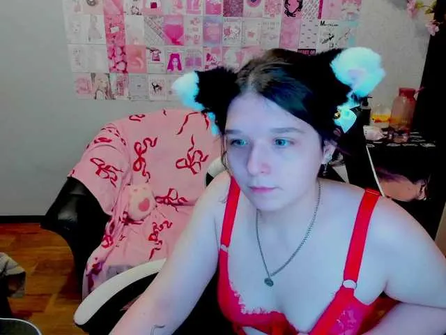 ElmaSmallman – webcam model profile photo Image 7