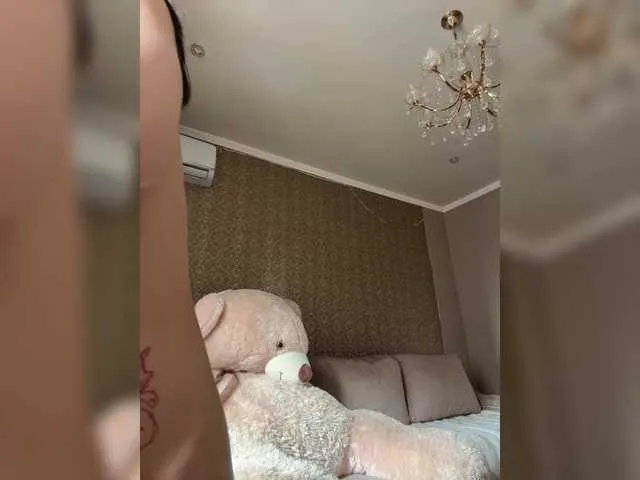 NoaMarin – webcam model profile photo Image 11