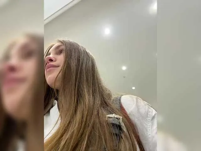 CassieGil – webcam model profile photo Image 17