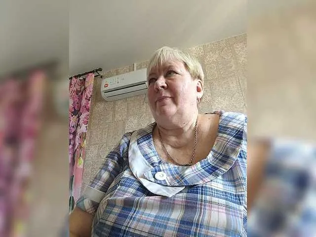 CassieGil – webcam model profile photo Image 18