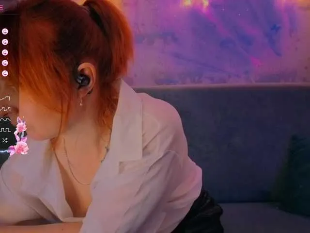 SkyLumen – webcam model profile photo Image 11