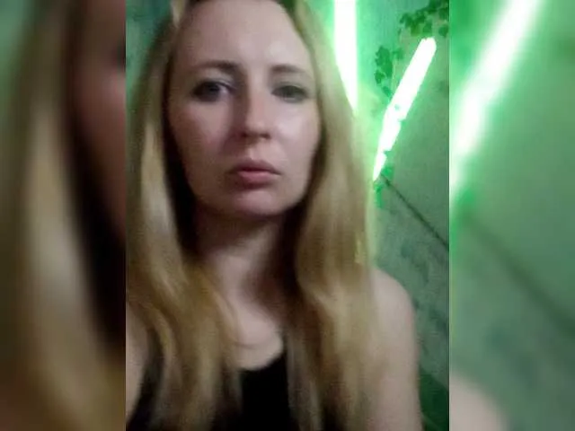 SkyLumen – webcam model profile photo Image 5