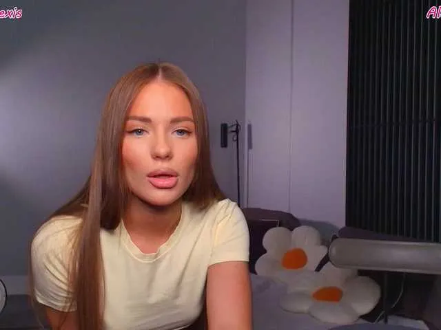 JadeMartinelli – webcam model profile photo Image 14