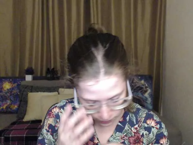 LibbyLoveHeartx – webcam model profile photo Image 2