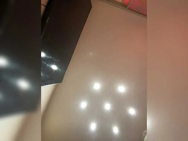 AmyBelmontt – webcam model profile photo Image 6