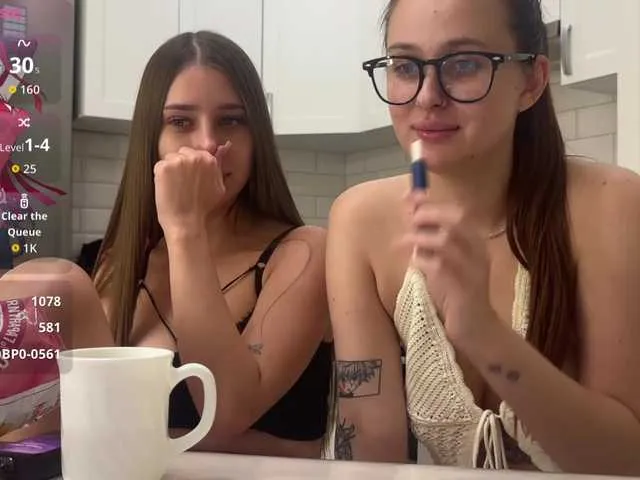 CARMIYNNA – webcam model profile photo Image 5