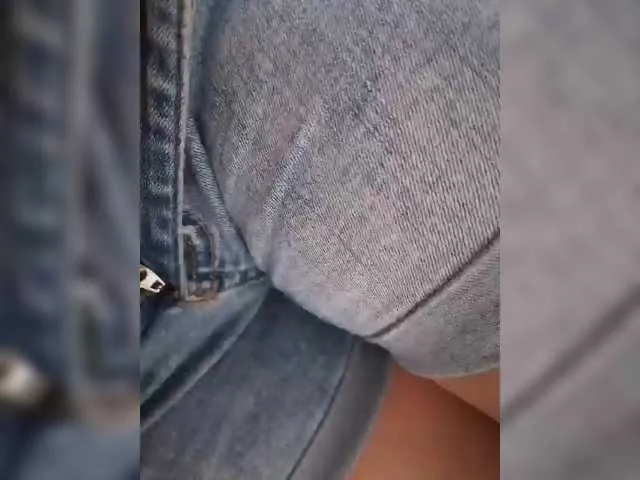 KaraNoir – webcam model profile photo Image 14