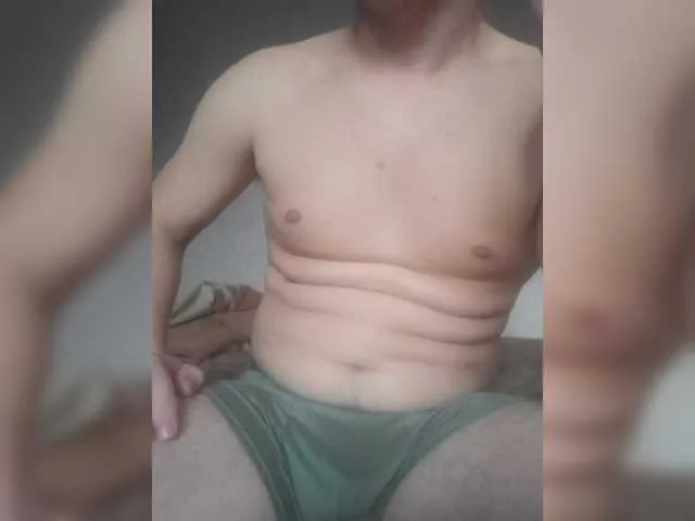 AmyBelmontt – webcam model profile photo Image 2