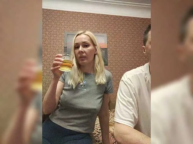 RafaelaKovalenkoo – webcam model profile photo Image 3