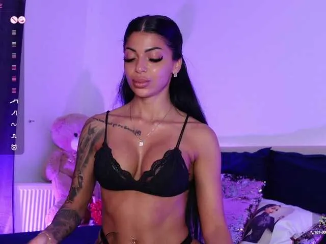 Lenaelle31000 – webcam model profile photo Image 5