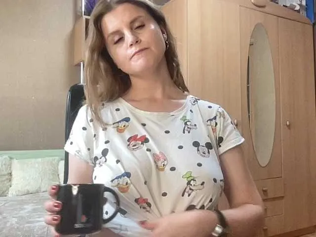 coquette15 – webcam model profile photo Image 7