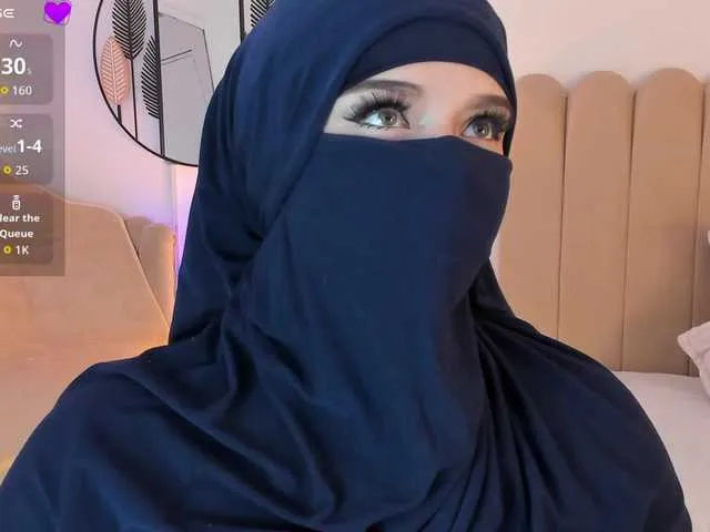 SkyLumen – webcam model profile photo Image 14