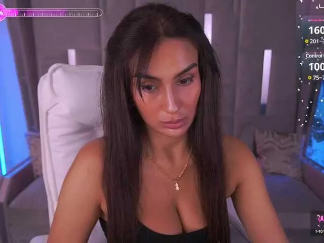 ArianaSole – webcam model profile photo Image 17