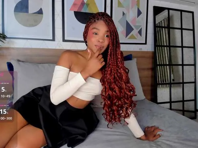 Noya – webcam model profile photo Image 11