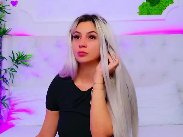 Sugarbellax – webcam model profile photo Image 13