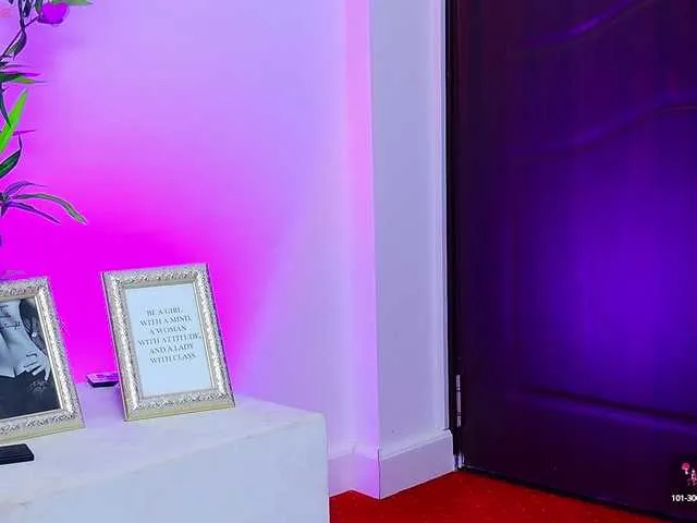 Sugarbellax – webcam model profile photo Image 18