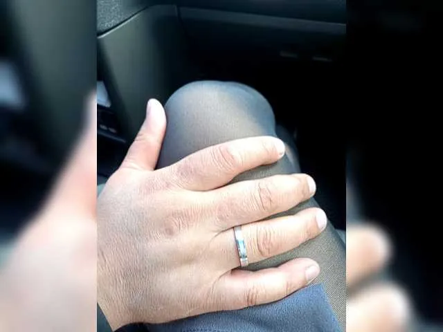 AnneRusel – webcam model profile photo Image 5