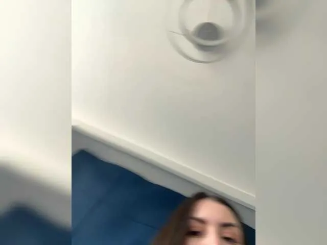 Sexandfire – webcam model profile photo Image 16