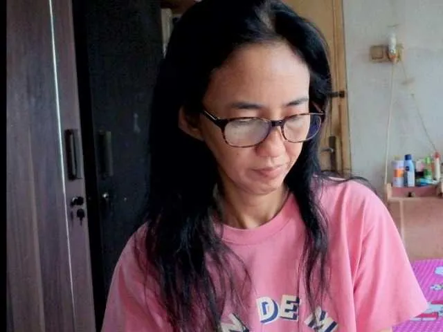 Emma_Lunny – webcam model profile photo Image 17