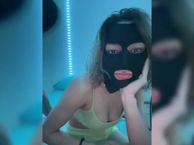 MelinaFuchs – webcam model profile photo Image 4