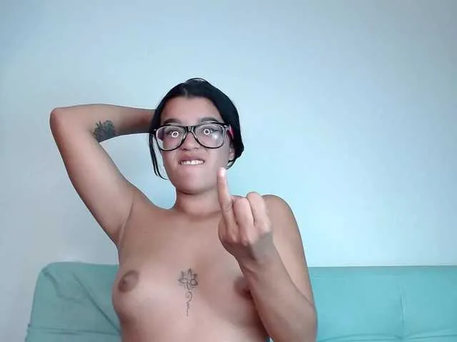 ChloeeGill – webcam model profile photo Image 7