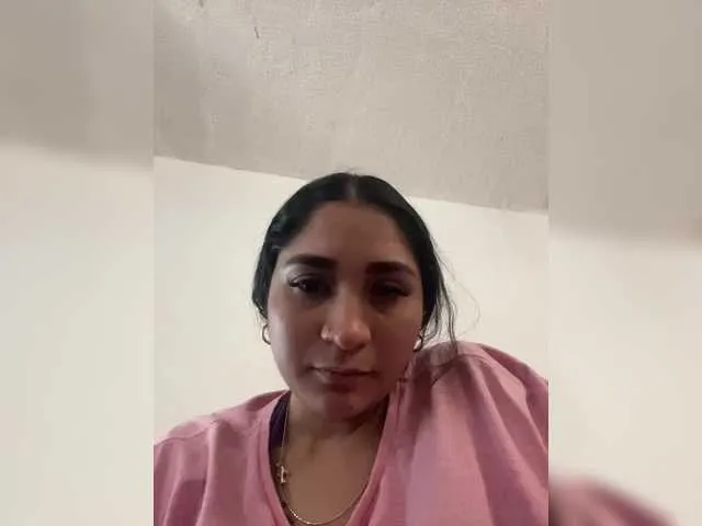 IamCrystal2 – webcam model profile photo Image 16