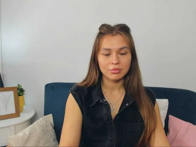 CassieGil – webcam model profile photo Image 18