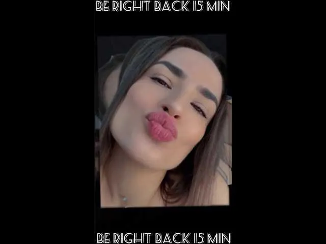 ArianaSole – webcam model profile photo Image 18