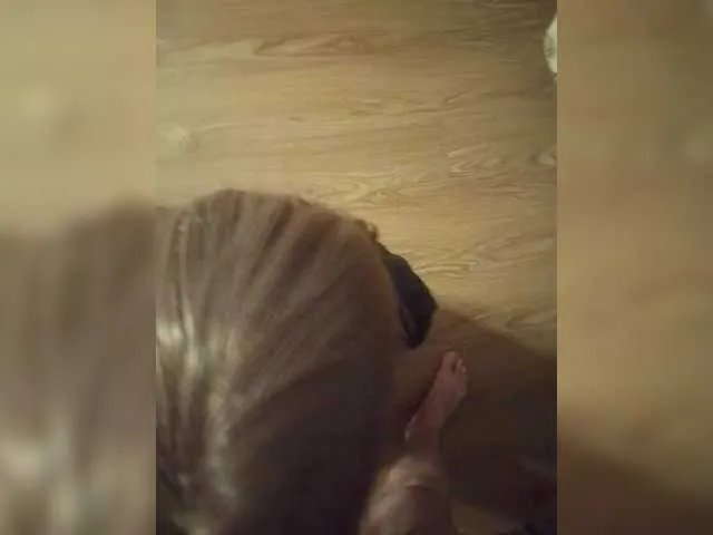 Timide_girl17 – webcam model profile photo Image 5