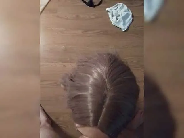 Timide_girl17 – webcam model profile photo Image 7