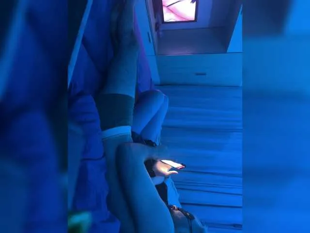 Cherry-lips – webcam model profile photo