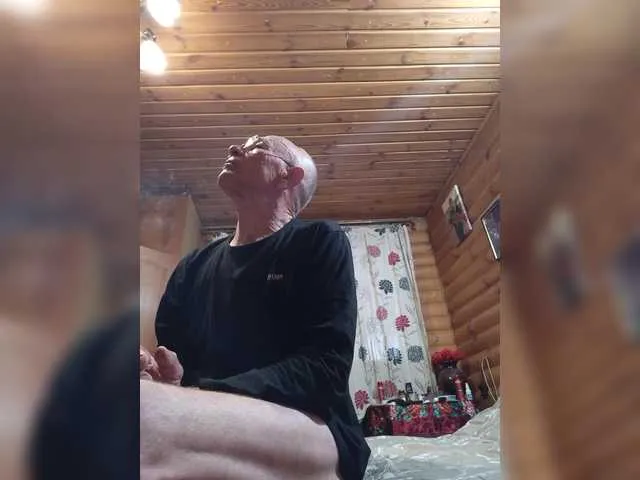 PaulinaSwift – webcam model profile photo Image 5