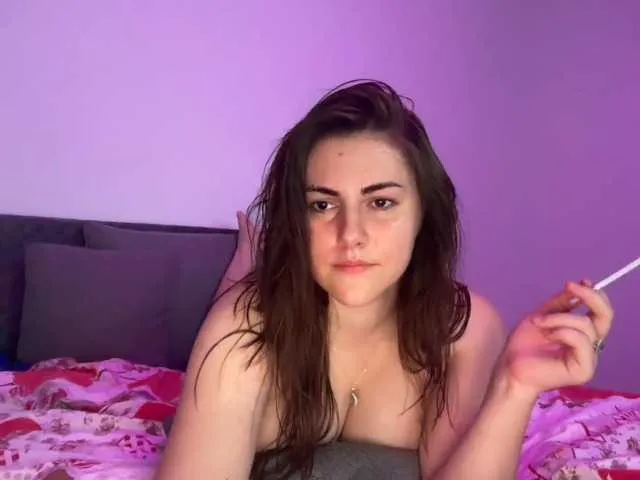 TynaJohnson – webcam model profile photo Image 3