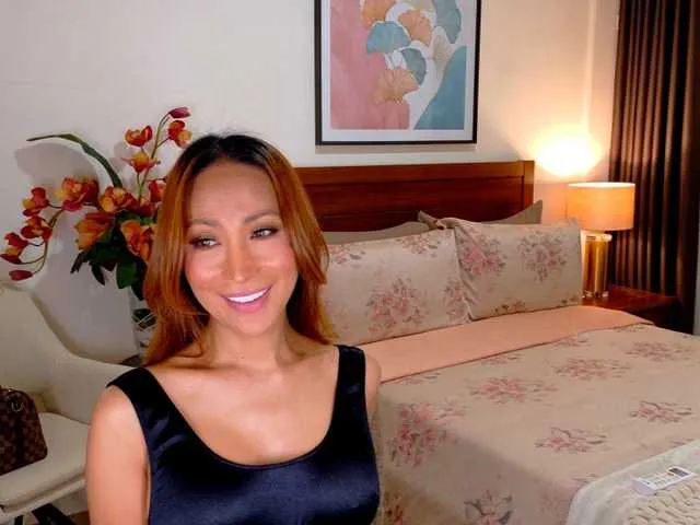 NinaFontana – webcam model profile photo Image 3