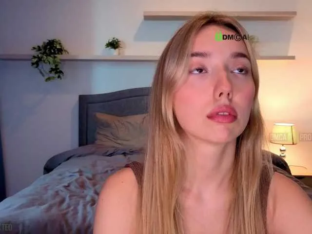 Maxinekinky – webcam model profile photo Image 3