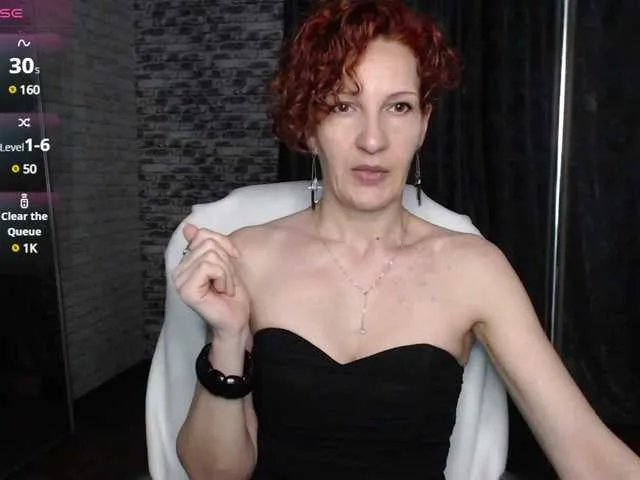 youyou-2025 – webcam model profile photo Image 3