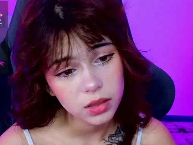 LindyVSAndy – webcam model profile photo Image 5